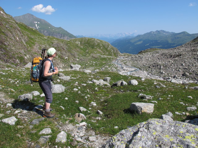 Irene am Gletscherlehrpfad zwischen Beginn und Obermayer-Felsen (27. Juli)