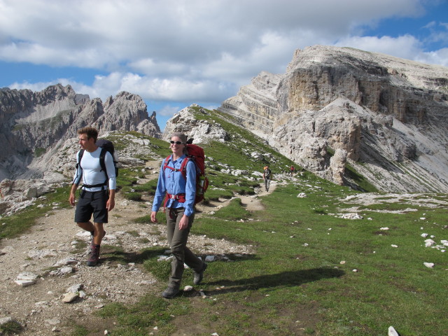 Christoph, Susanne, Christoph und Gudrun am Weg 2 zwischen Weg 3B und Furcela Forces de Si&euml;les (10. Aug.)