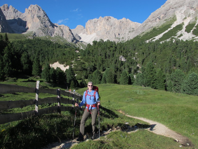 Susanne am Weg 2 zwischen Forces de Sieles und Regensburger H&uuml;tte (10. Aug.)