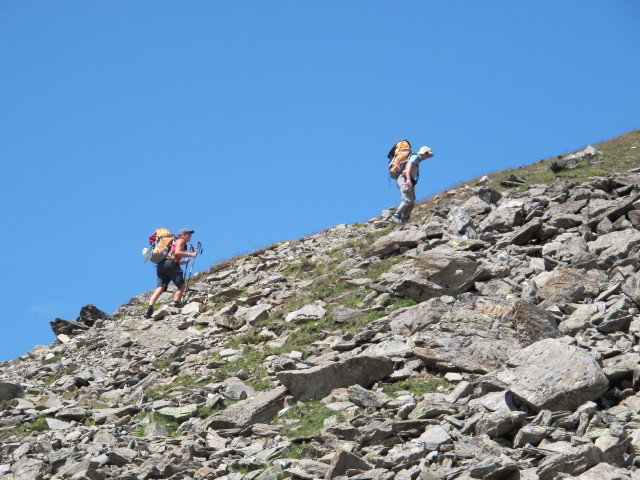 Gudrun und Christoph am westlichen Teil des Adlersteigs zwischen Wei&szlig;kugelh&uuml;tte und Vorderem Schmied (15. Aug.)