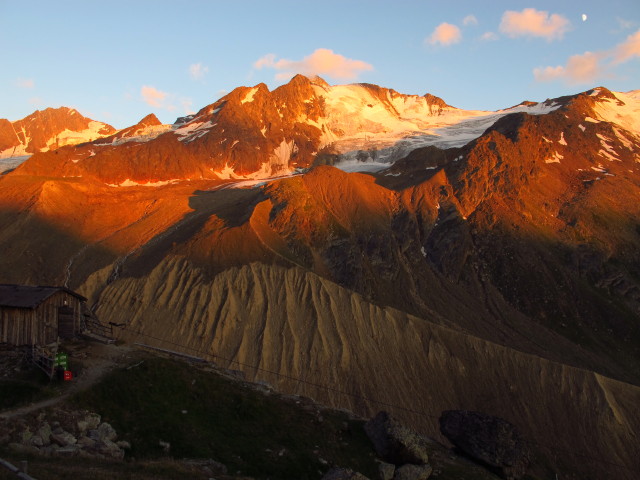 von der Wei&szlig;kugelh&uuml;tte Richtung S&uuml;dosten (15. Aug.)
