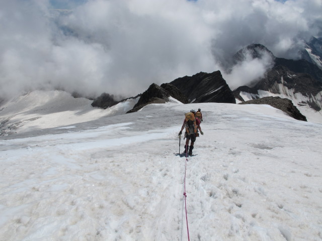 Gudrun und Christoph zwischen Wei&szlig;kugel und Hintereisjoch (16. Aug.)