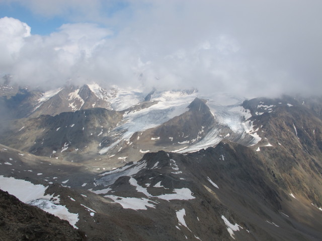 von der Fineilspitze Richtung S&uuml;dosten (17. Aug.)