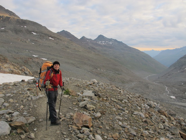 Gudrun am Weg 16 zwischen Similaunhütte und Niederjochferner (18. Aug.)