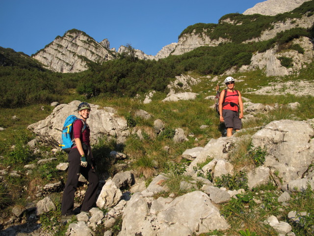 S&uuml;danstieg: Susanne und Gudrun zwischen Grimmingbr&uuml;ndl und Abzweigung zum S&uuml;dostgrat (31. Aug.)