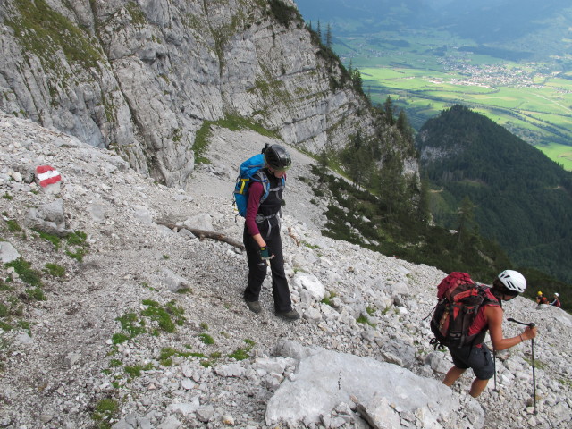 S&uuml;danstieg: Susanne und Gudrun zwischen Kasten und Abzweigung zum S&uuml;dostgrat (31. Aug.)