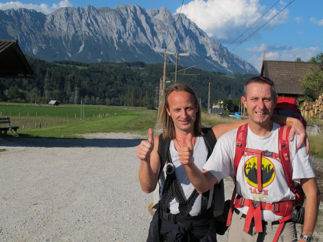 Jörg und ich im Bahnhof Stein an der Enns, 667 m