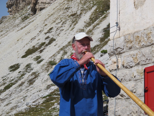 bei der Drei-Zinnen-Hütte, 2.405 m (22. Sept.)