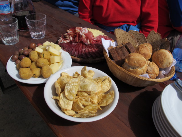 bei der Drei-Zinnen-Hütte, 2.405 m (22. Sept.)