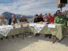 Peter, Gerd, Werner, Erwin, Valentino und Herbert bei der Drei-Zinnen-Hütte, 2.405 m (22. Sept.)