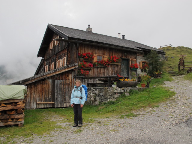 Mama auf der Schönbergalm (27. Sept.)