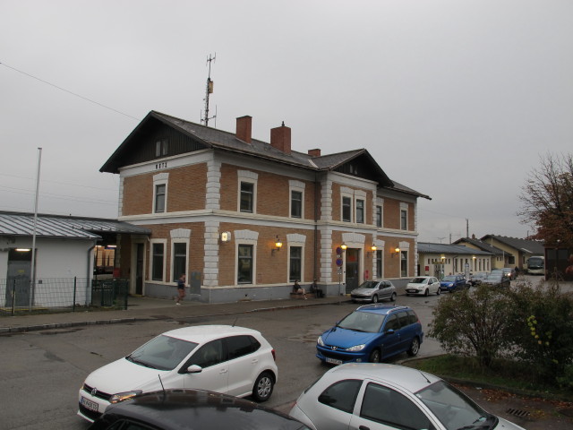 Bahnhof Retz, 244 m