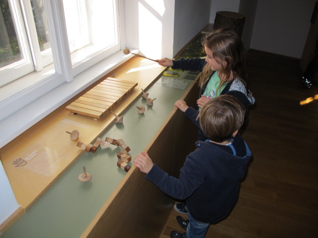 Anja-Liv und Tim im 5e-Museum