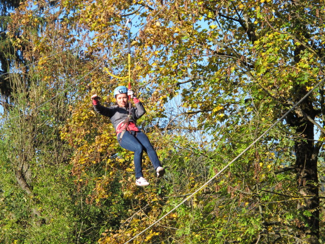 Diana im Parcours 'Eichelhäher' im Kletterwald Buchenberg