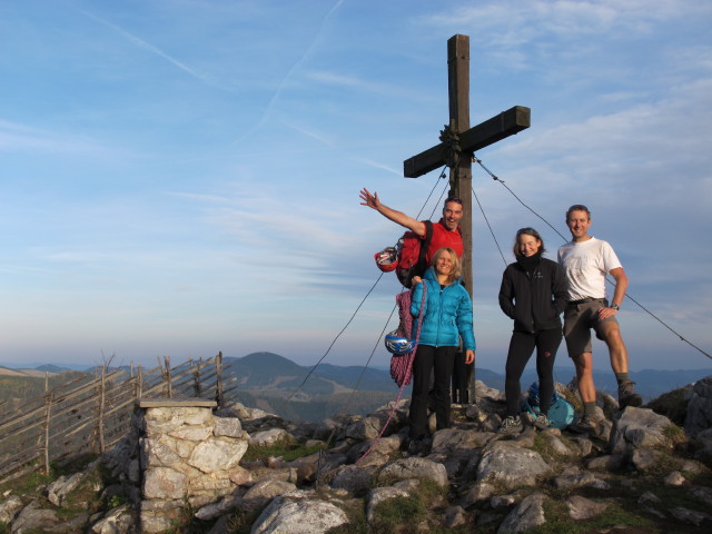 Christiane, Dieter, Irene und ich auf der Roten Wand, 1.505 m