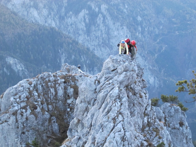 Stadelwandgrat: Christiane und Dieter in der 12. Seill&auml;nge