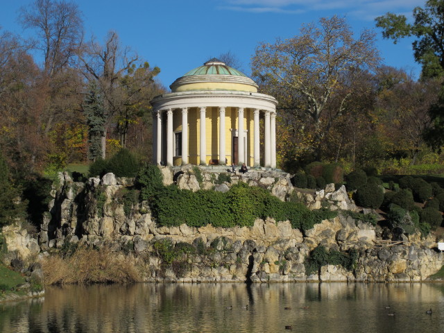 Leopoldinentempel im Schlosspark Esterházy