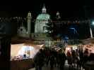 Adventmarkt vor der Karlskirche