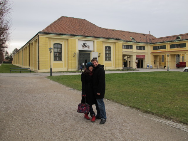 Ayesha und Markus bei der Wagenburg