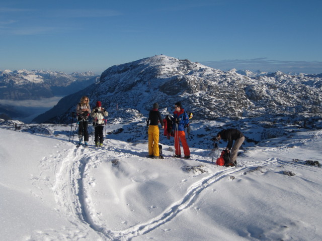 Christiane, Irene, Anna, Christoph und Patrick zwischen Kaserne Oberfeld und Gjaidsteingrube (31. Dez.)