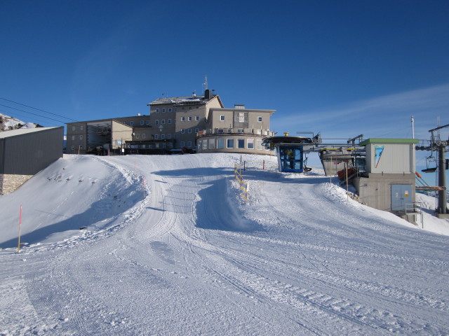 Bergstation der Dachsteinbahn, 2.070 m (1. Jän.)