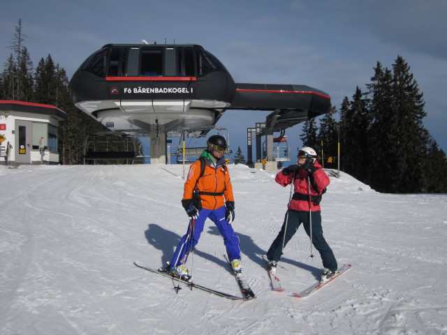 ? und Elisabeth bei der Bergstation der B&auml;renbadkogelbahn I, 1.607 m (17. J&auml;n.)