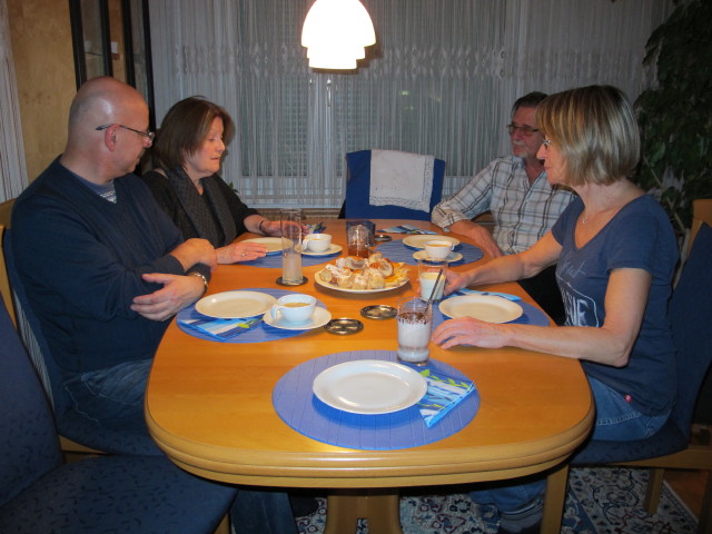 Roberto, Annamarie, Papa und Mama (5. Feb.)