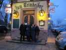 Papa, ich, Annamarie und Mama beim 'Zum Weinbeißer' (6. Feb.)