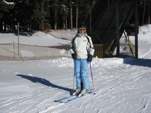 Mama bei der Bergstation, 1.305 m