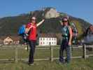 Carmen und Diana im Bahnhof Gleißenfeld, 360 m