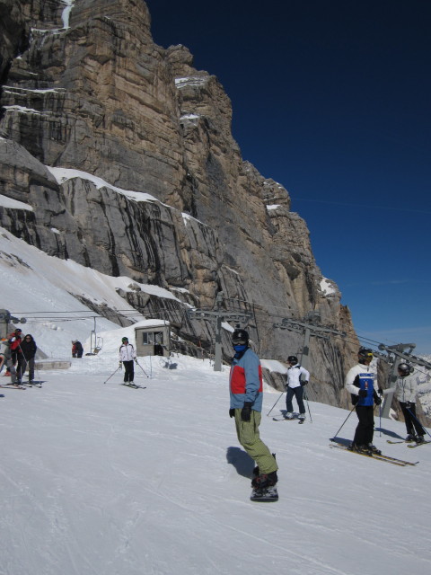 Markus bei der Bergstation des Sessellifts Bus Tofana, 2.828 m (17. März)