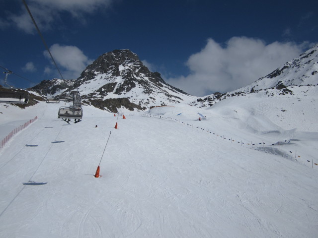Piste 'Velillbahn Berg - Idalp' von der Velillbahn aus (6. Apr.)