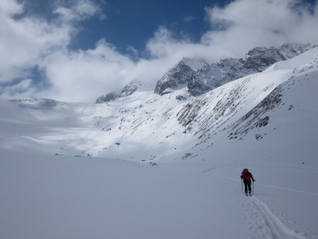 Gudrun zwischen Alpeiner Ferner und H&ouml;llenrachen (16. Apr.)