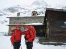 Christoph und Gudrun bei der Amberger Hütte, 2.136 m (19. Apr.)