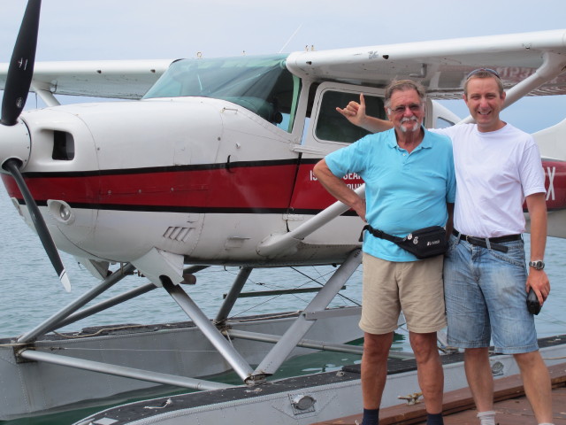 Papa und ich in der Keehi Lagoon (24. Mai)