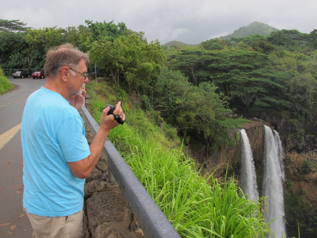 Papa bei den Wailua Falls (10. Mai)