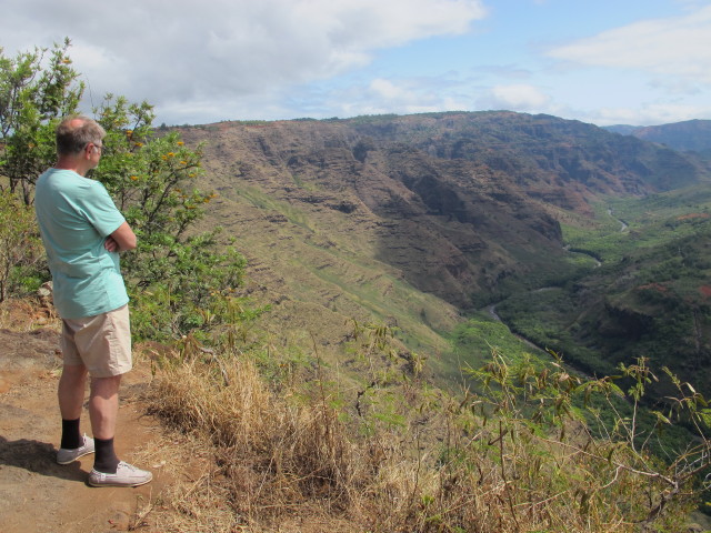 Papa beim Waimea Canyon Drive (12. Mai)