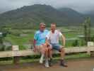 Papa und ich am Hanalei Valley Lookout (11. Mai)