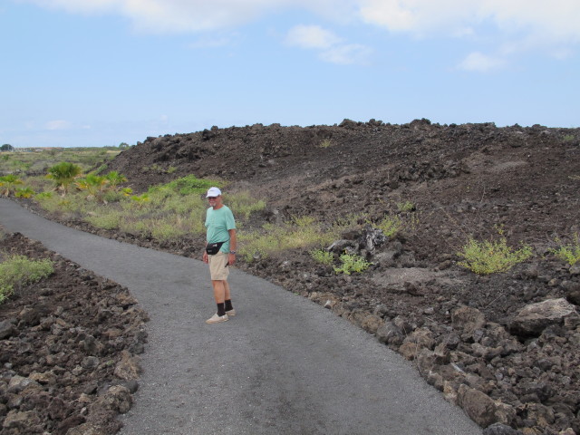 Papa am Ala Hele Ike Hawai'i Trail im Kaloko-Honokohau National Historical Park (13. Mai)