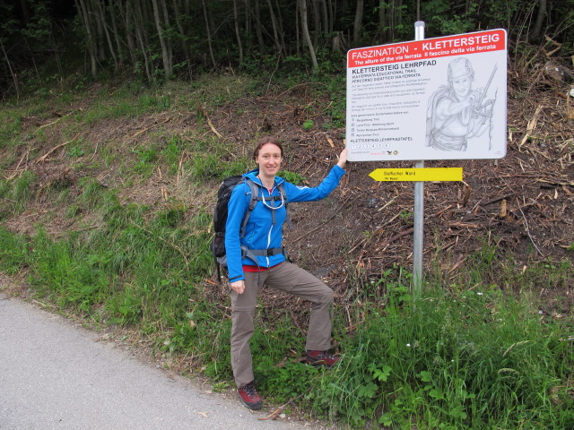 Carmen am Klettersteig-Lehrpfad Stafflacher Wand