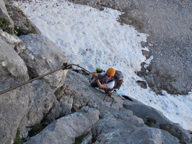 Bert-Rinesch-Klettersteig: Sabrina und Hannelore im Einstieg (7. Juni)