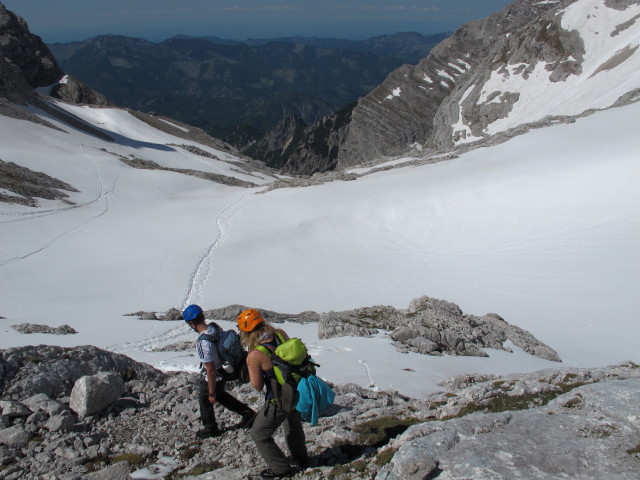 Christian und Sabrina auf Weg 215 zwischen Fleischbanksattel und Fleischb&auml;nke (7. Juni)