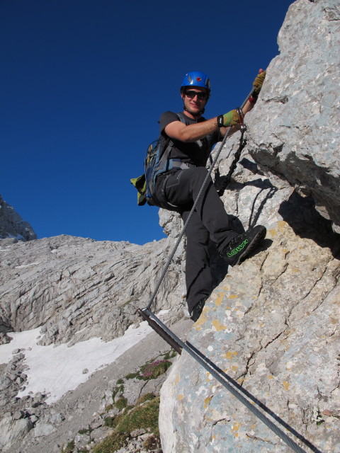 Tassilo-Klettersteig: Christian zwischen Einstieg und Almtaler K&ouml;pfl (8. Juni)