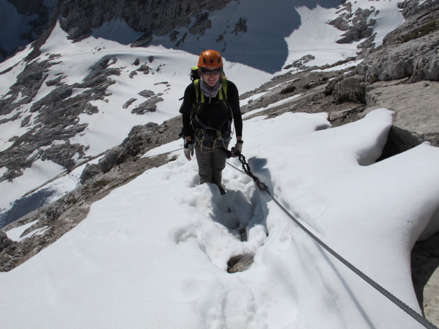 Tassilo-Klettersteig: Sabrina zwischen Felsenfenster und Ausstieg (8. Juni)