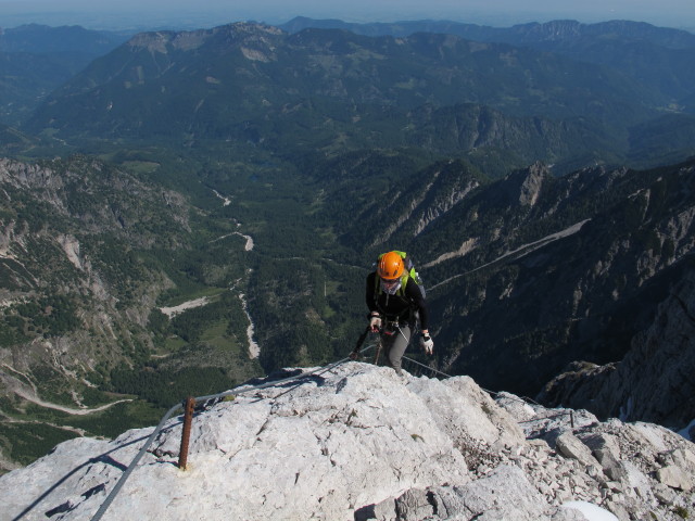 Tassilo-Klettersteig: Sabrina zwischen Felsenfenster und Ausstieg (8. Juni)