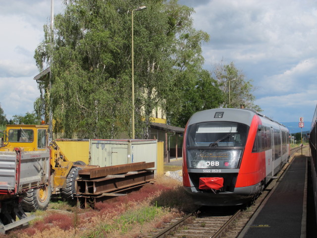 5022 053-0 als REX 2712 im Bahnhof Bierbaum, 260 m