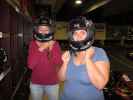 Kathrin und Tamara in der Monza-Kart-Halle