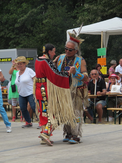 bei der Country & Western-Bühne (29. Juni)