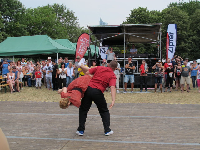Okemah auf der Country & Western-B&uuml;hne (29. Juni)