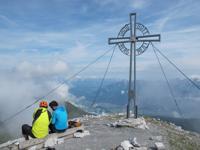 Axel und ? auf der Marchreisenspitze, 2.620 m